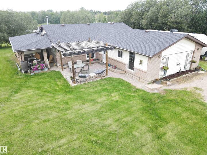 Property Photo: 49424 Range Road 55 AB T0C 1W0