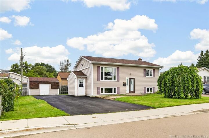 Property Photo: 135 Virginia NB E1A 5N3