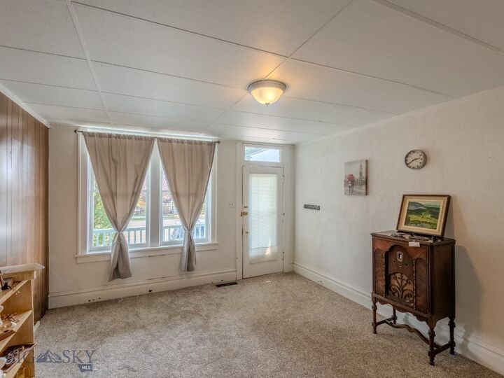Property Photo:  1829 Grand  MT 59701 