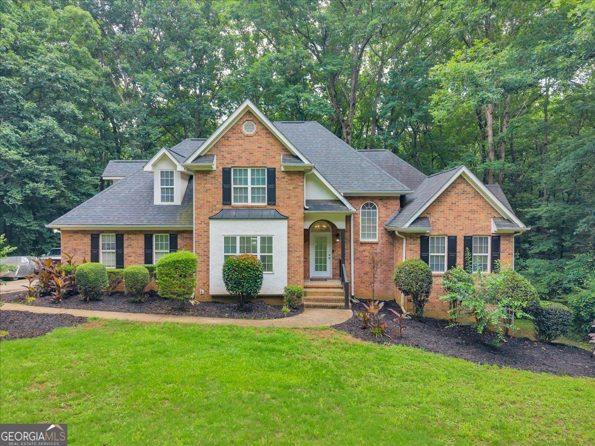 Property Photo: 75 Paradise Court GA 30252