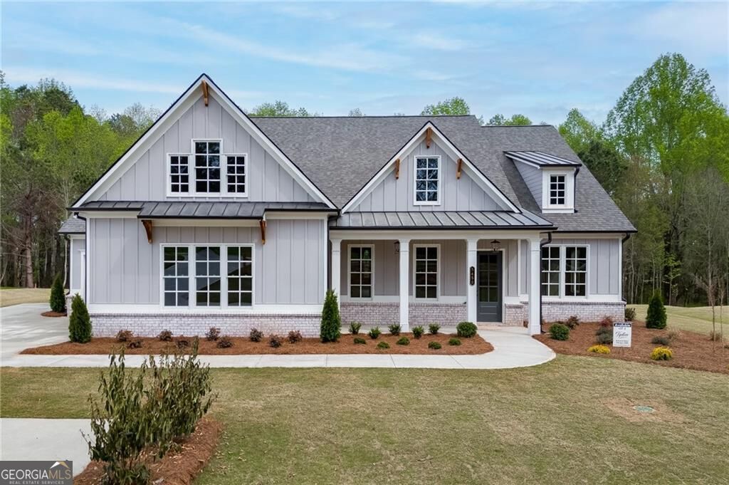 Property Photo:  5450 Settingdown Road  GA 30041 
