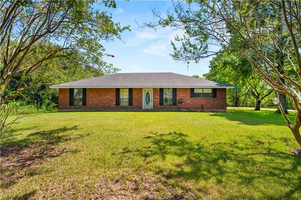 Property Photo: 1050 Highway 3170 LA 71302