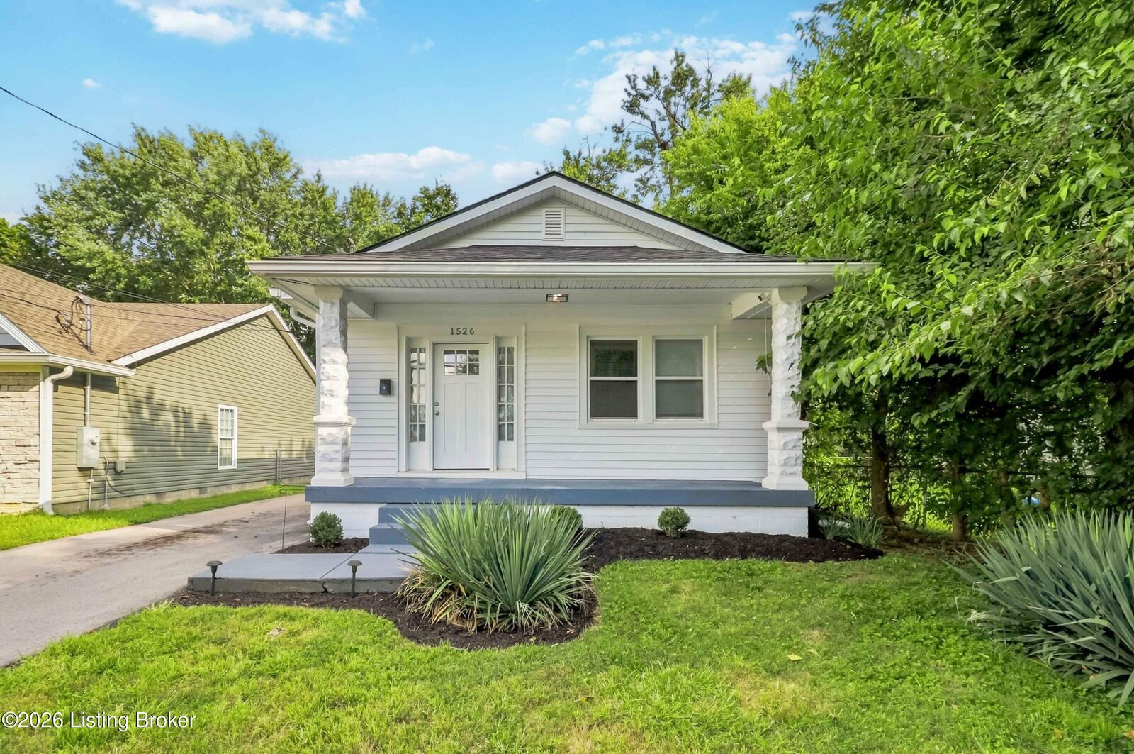 Property Photo: 1526 Taylor Ave KY 40213