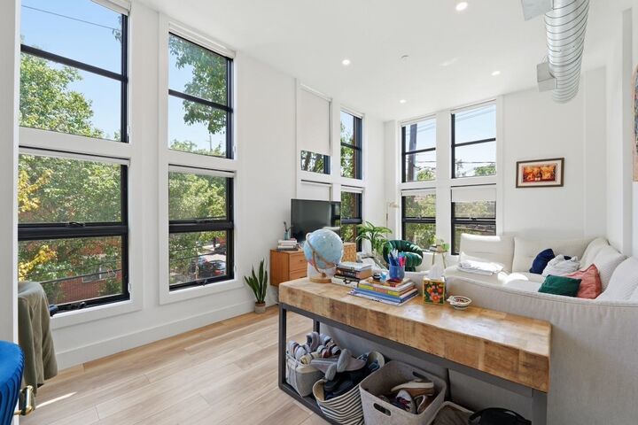 Property Photo: 375 Monmouth St 201 NJ 07302