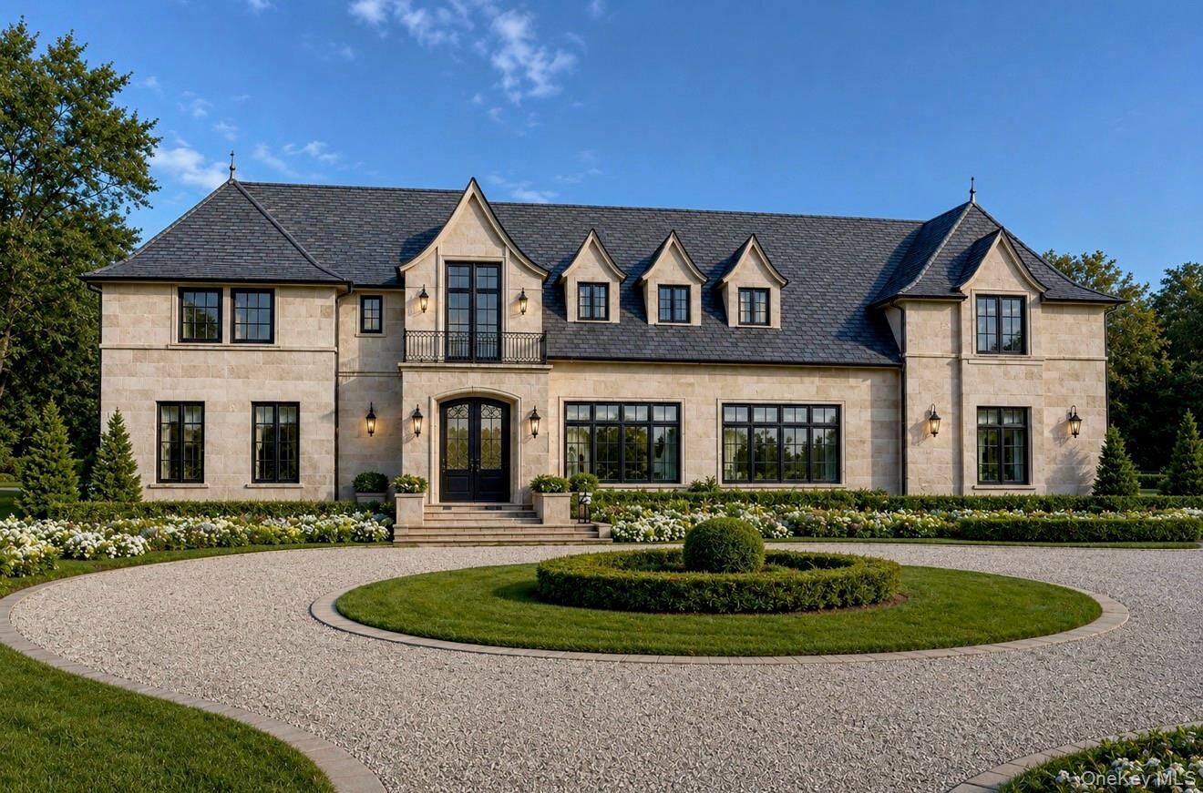 Property Photo:  25 Winding Lane  NY 11545 