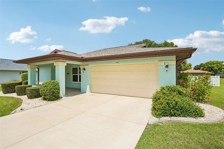 Property Photo:  1711 S Pebble Beach Boulevard  FL 33573 
