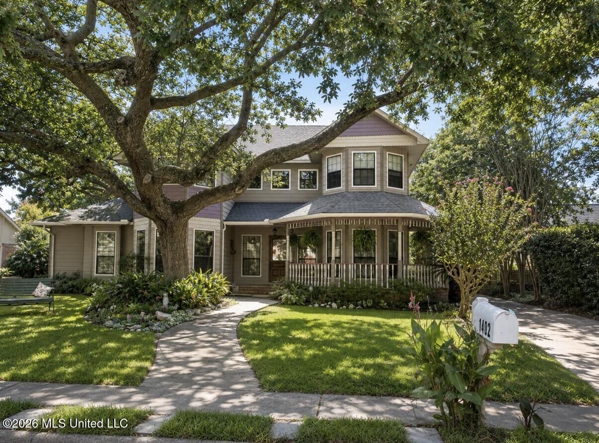 Property Photo:  1402 Abbeyville Street  MS 39581 
