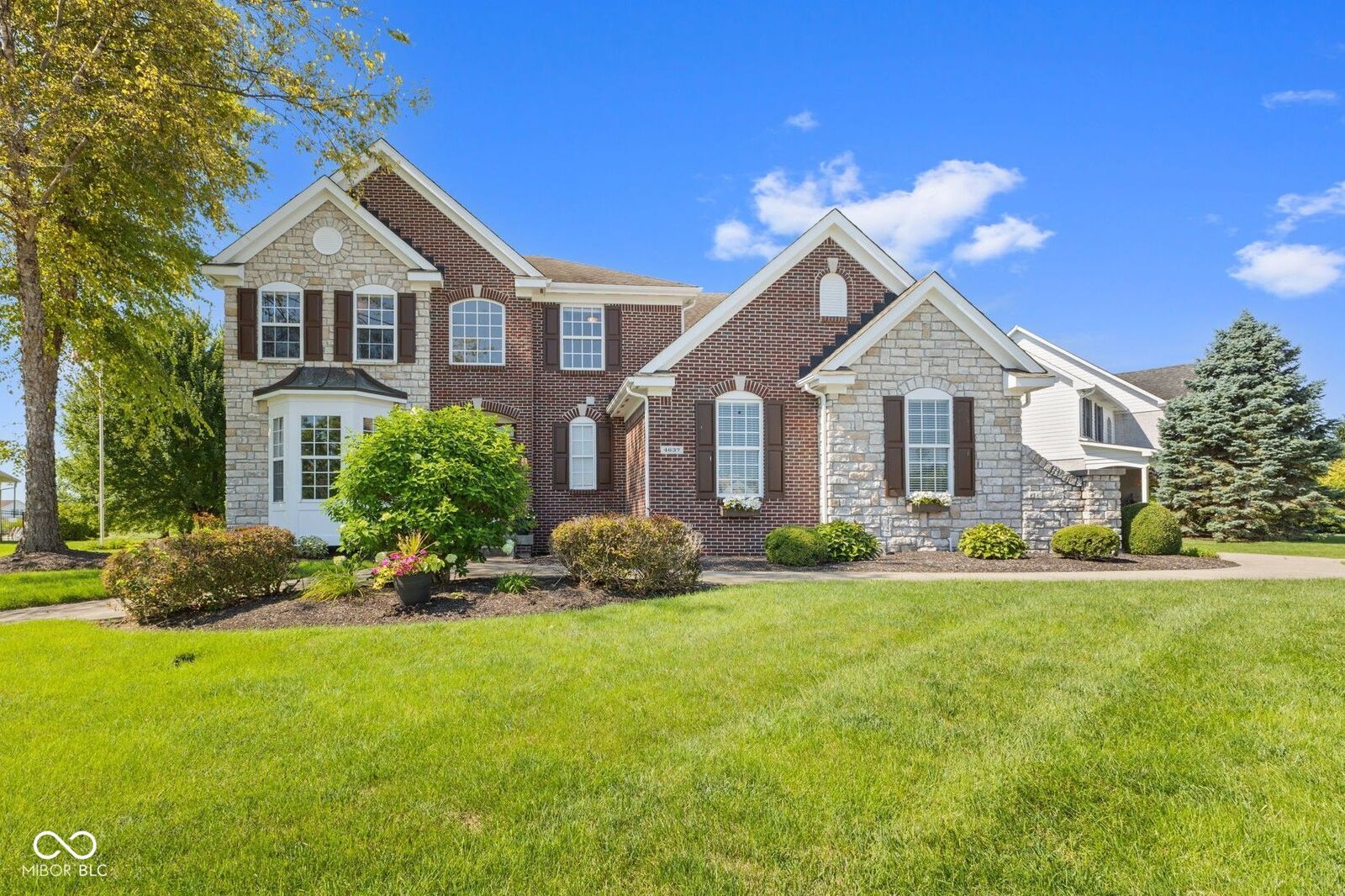 Property Photo: 4637 Shadow Ridge Boulevard IN 46143