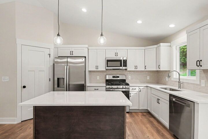 Property Photo:  1330 Red Fox Court  MI 49010 