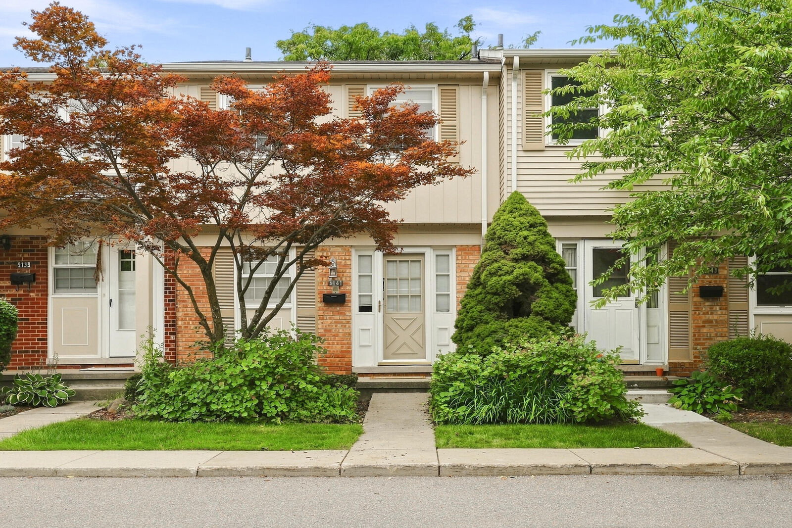 Property Photo:  5141 Buckingham Place Drive  MI 48098 