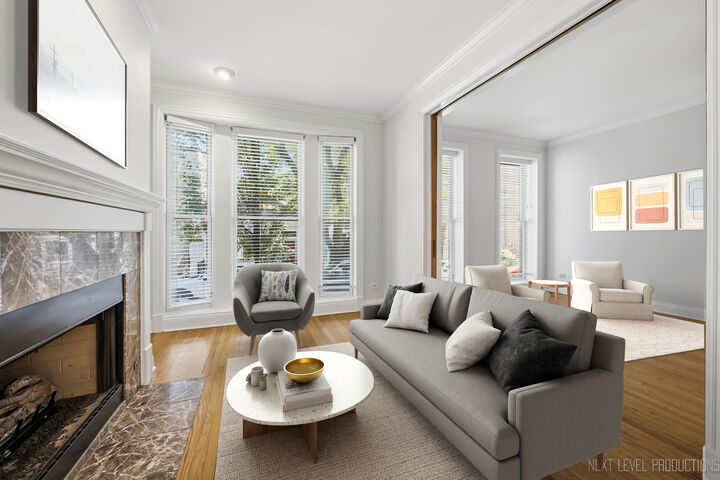 Property Photo: 2013 W Concord Place A IL 60647