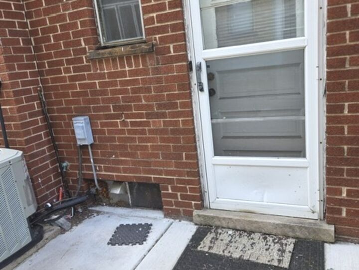 Property Photo:  4903 Enfield Street B  IL 60076 