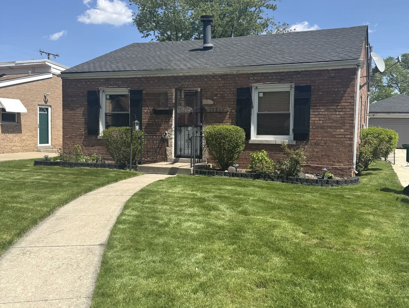 Property Photo: 9855 S Campbell Avenue IL 60805