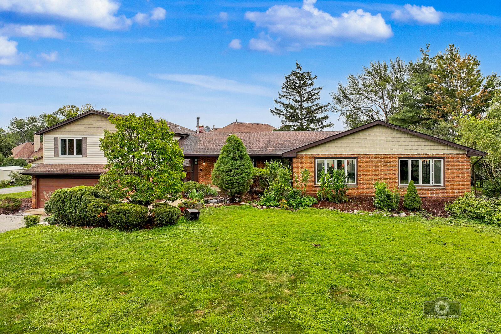 Property Photo: 15555 Wolf Road IL 60467