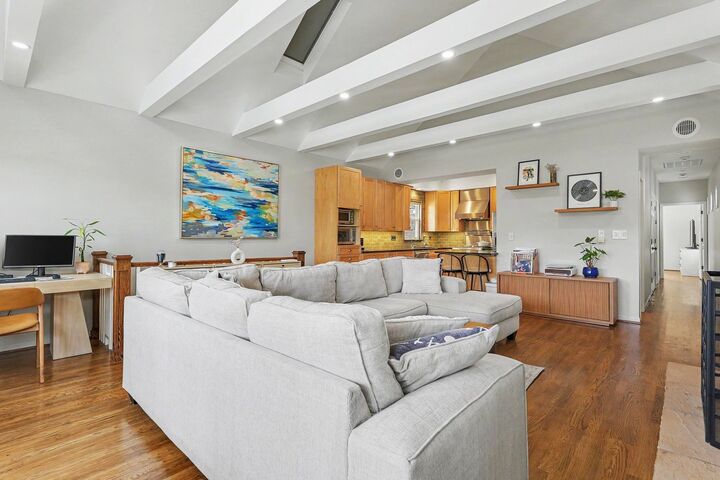 Property Photo:  1619 W Hollywood Avenue 3  IL 60660 