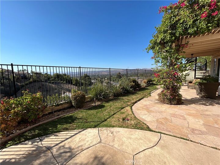 Property Photo: 691 Asia Court CA 93065