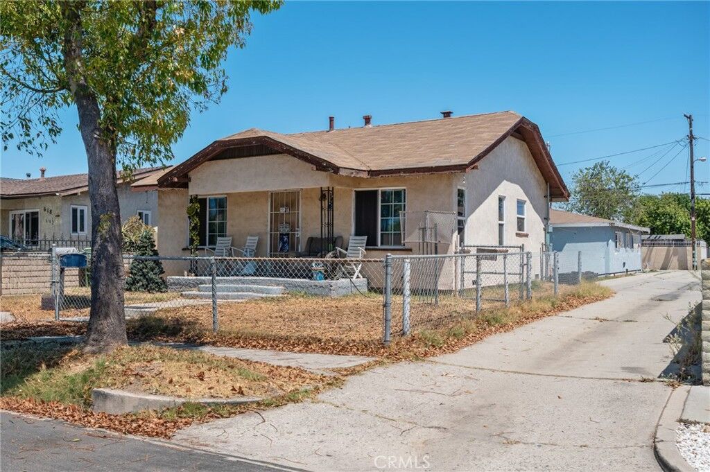 Property Photo:  614 Gulf  CA 90744 