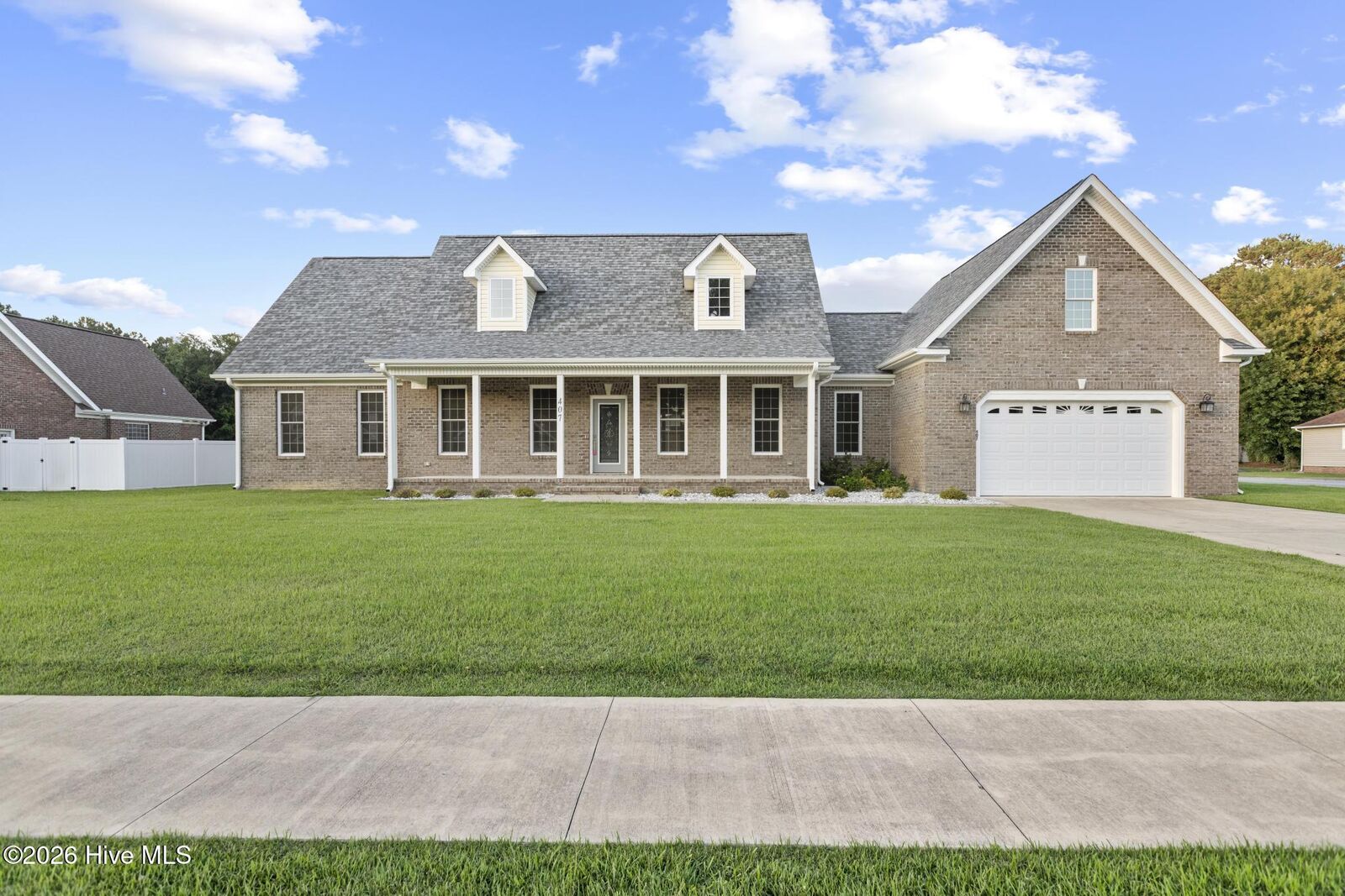 Property Photo: 407 King Richard Court NC 28546