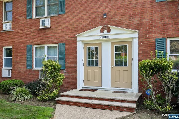 Property Photo: 1130 Valley Road 1B NJ 07470