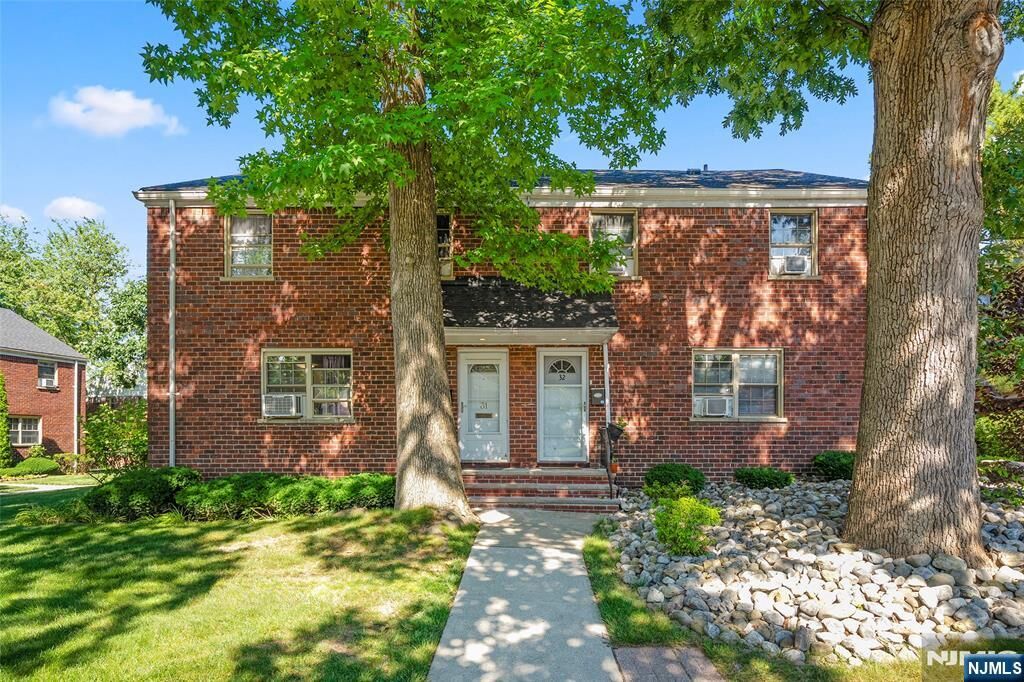 Property Photo:  1267 Anderson Avenue 32  NJ 07024 