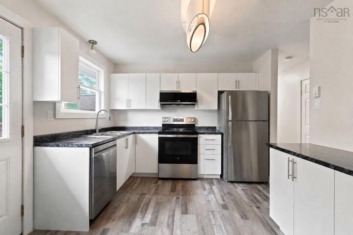Property Photo:  10 Sampson Drive  NS B4C 3E8 