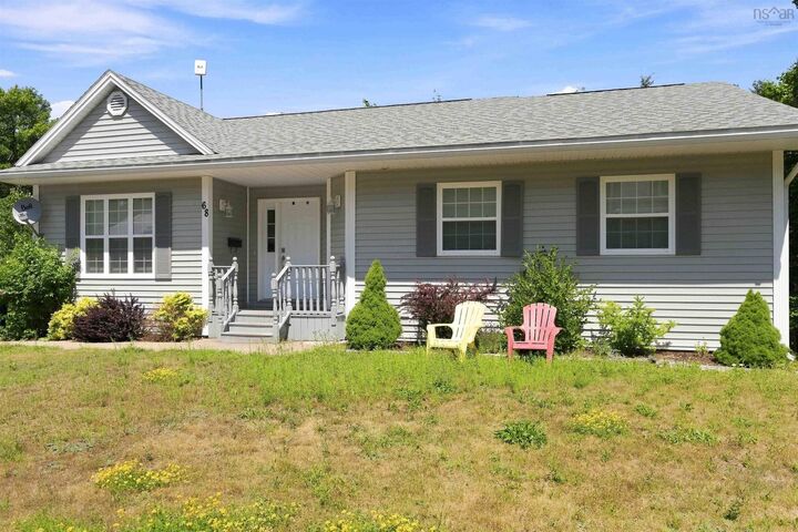 68 Alicia Boulevard — photo 1