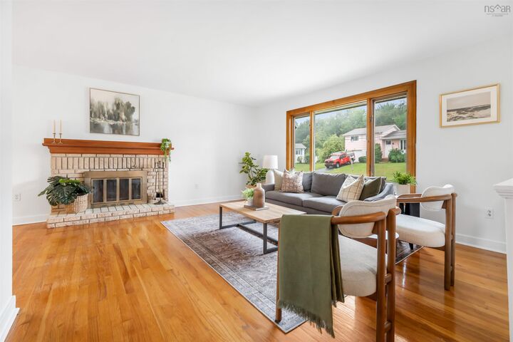 Property Photo:  32 Swan Crescent  NS B3M 1T6 