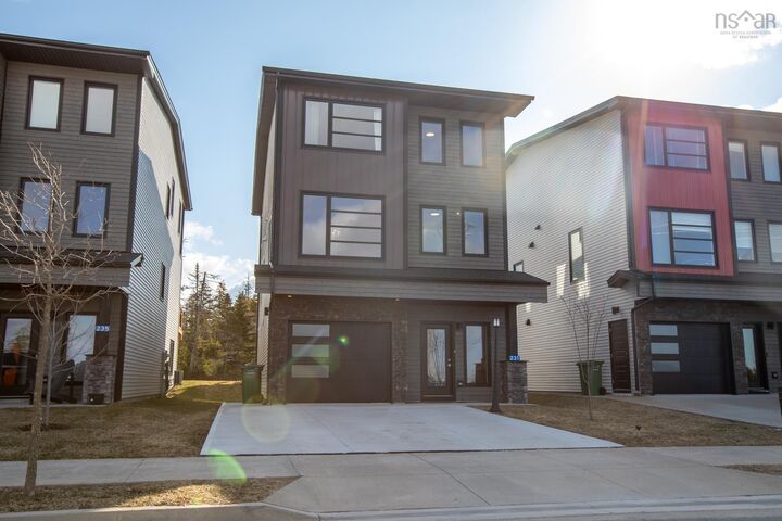 231 Marketway Lane — photo 1