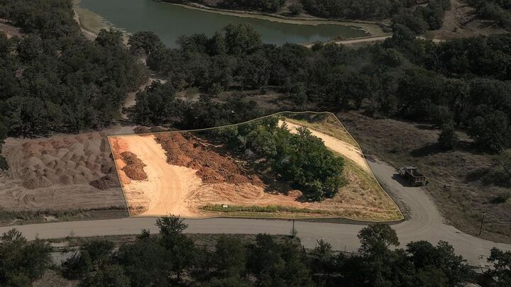 Property Photo:  Lot 19 Oak Bluff Drive  TX 76208 
