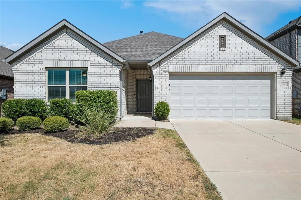 Property Photo:  3304 Macaw Road  TX 75009 