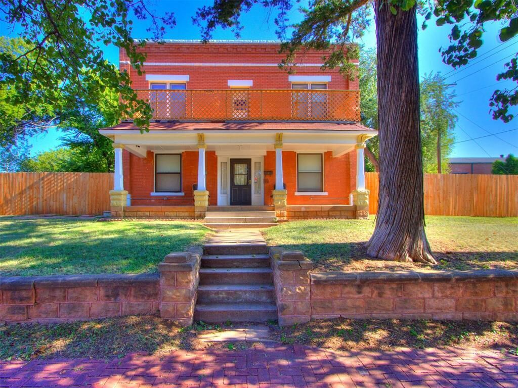 Property Photo:  316 W Vilas Avenue  OK 73044 