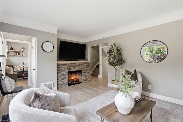 Property Photo: 20 Hillview Street ON N2H 5P8