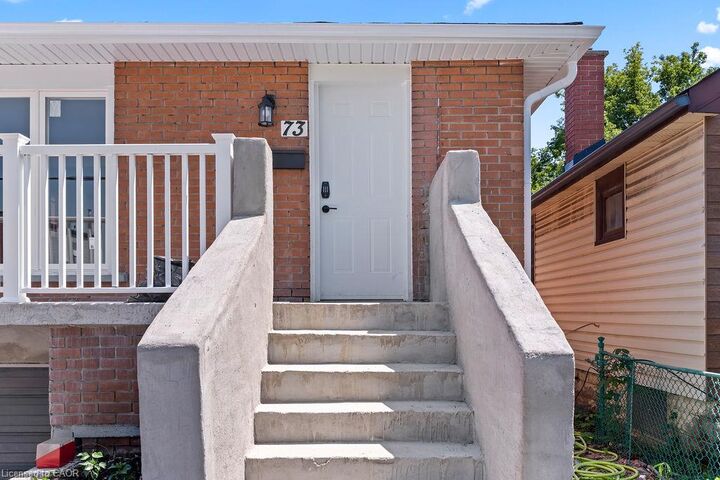 Property Photo:  73 Adair Avenue S  ON L8K 3S4 