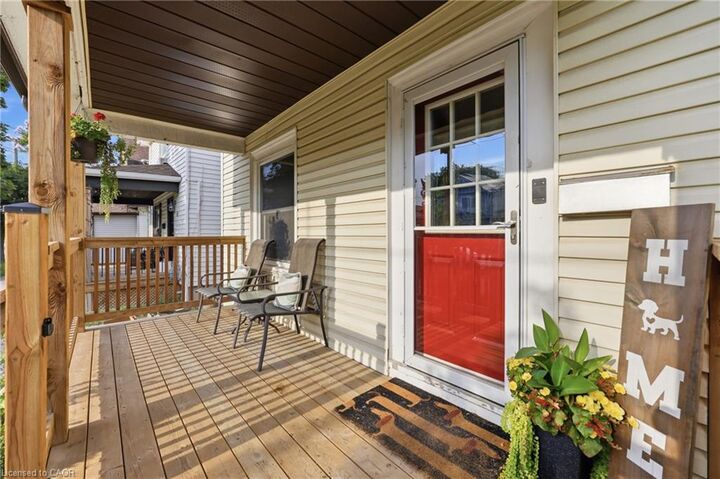 Property Photo:  52 Berryman Avenue  ON L2R 3W9 