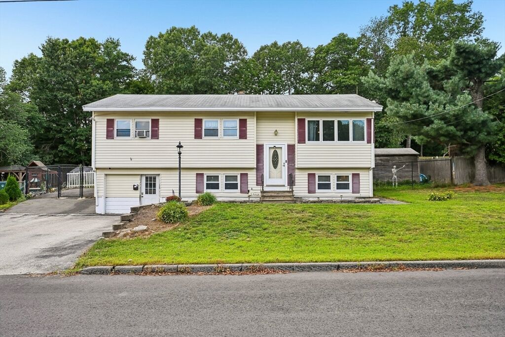 Property Photo:  12 Barnard Rd  MA 01843 