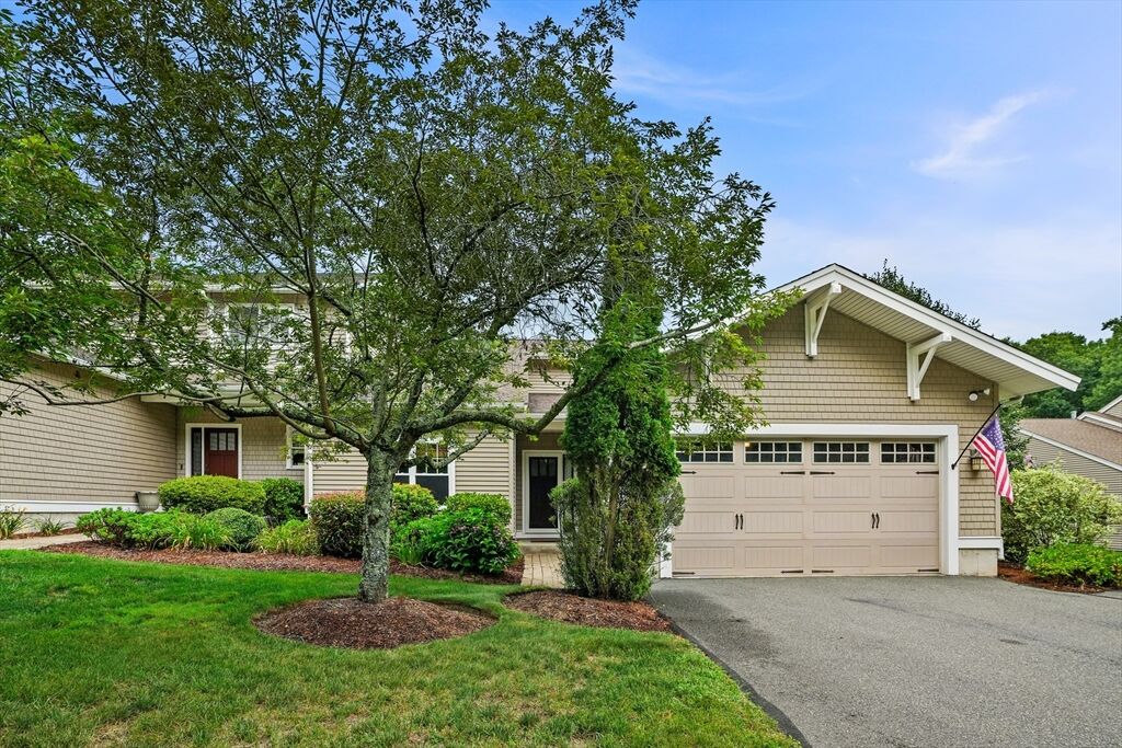 Property Photo:  3 Walden Way 3  MA 01757 