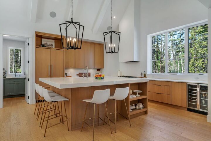 Property Photo: 50071 Township Road 234 AB T0L 0K0