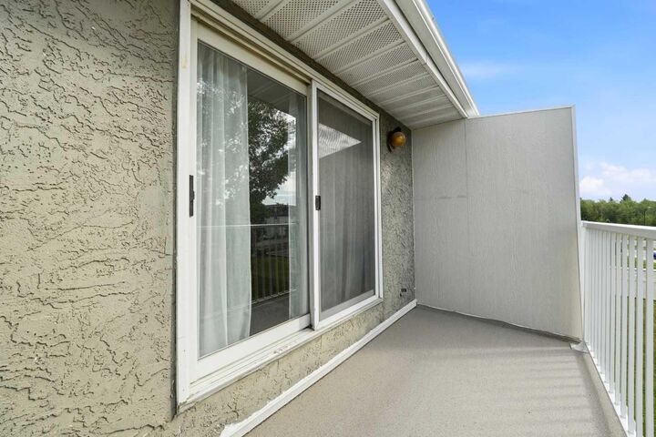 Property Photo:  19 Bennett Street 305  AB T4R 1V3 