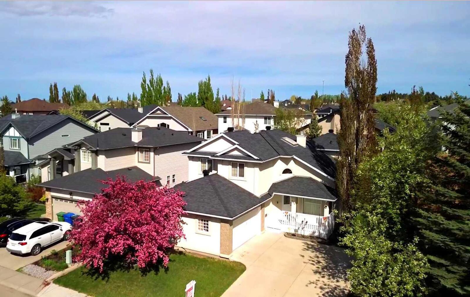 Property Photo:  164 Cove Road  AB T1X 1E4 