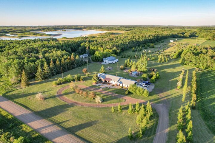 Property Photo: 41243 Range Road 205 AB T0B 0H0