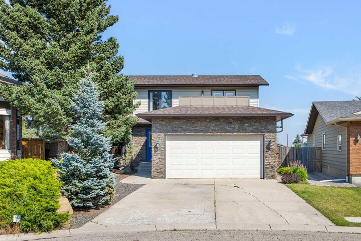 8 Millside Court SW — photo 1