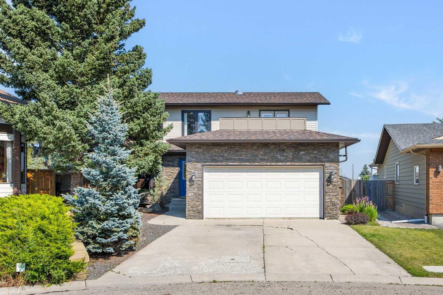 Property Photo: 8 Millside Court SW AB T2Y 2P5
