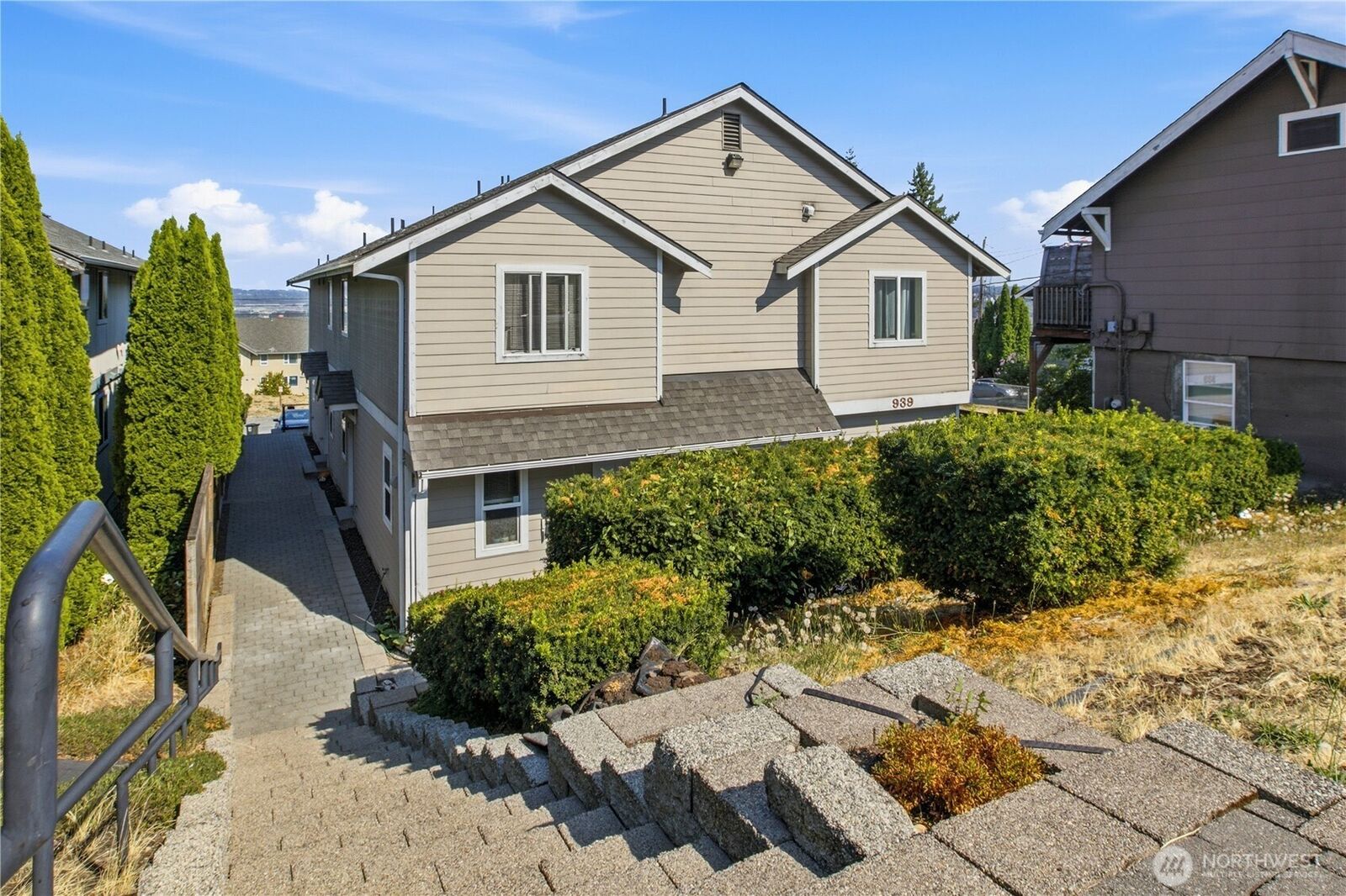 Property Photo:  1939  I Street C  WA 98405 