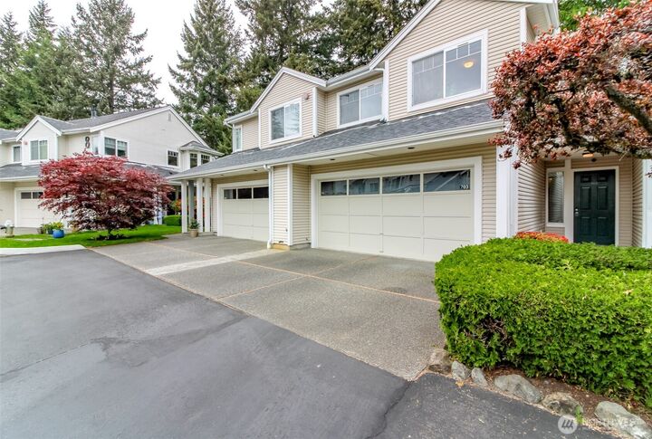 Property Photo:  4714  Fairwood Blvd NE 703  WA 98422 