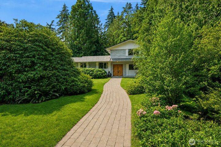 Property Photo: 35623 9th Avenue SW WA 98023
