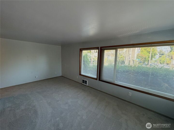 Property Photo: 1505 E Galer Street 2 WA 98112