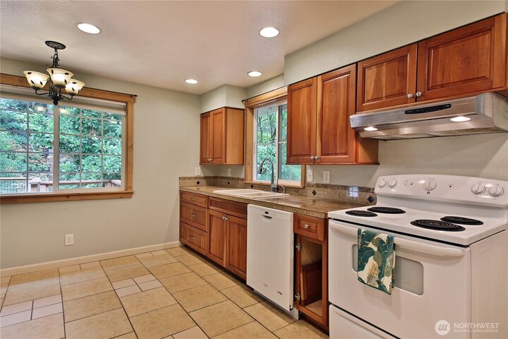 Property Photo: 6255 Bayview Road WA 98236