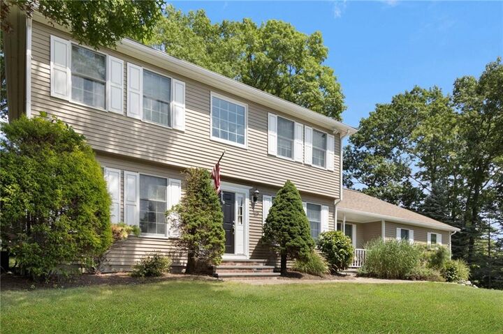 Property Photo:  25 Factory Pond Circle  RI 02828 