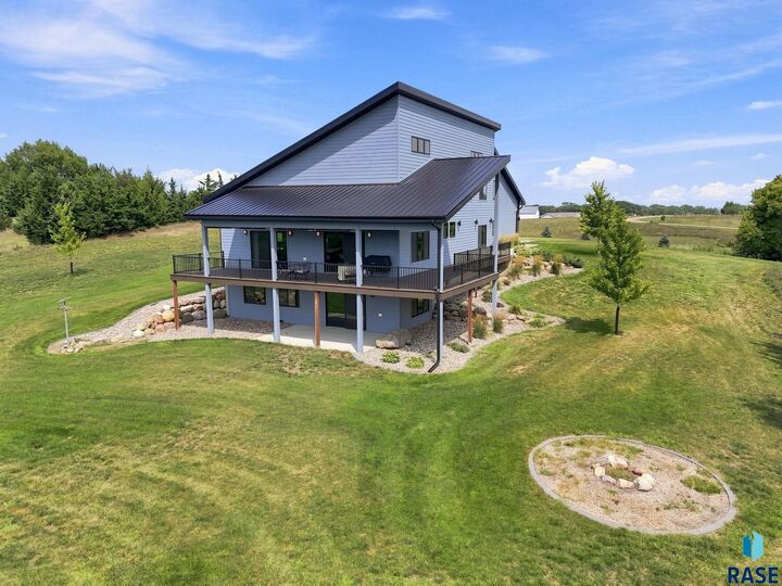 Property Photo: 31003 Sundance Ridge SD 57078