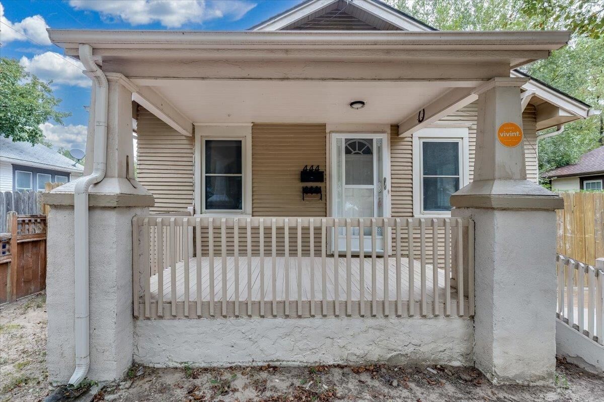 Property Photo: 444 N Edwards KS 67203-5343